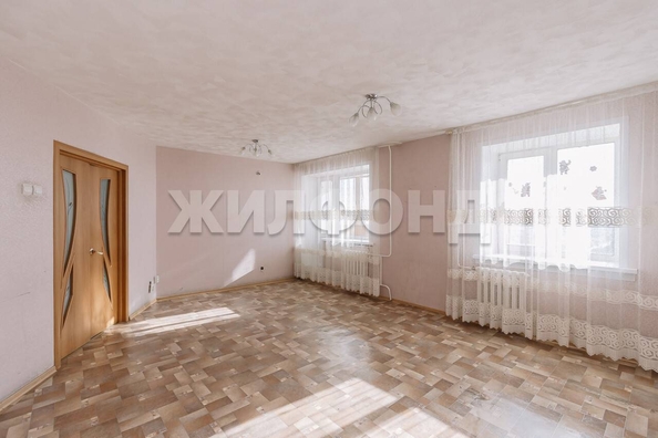 
  Продается 3-комн. квартира, 79.3 м², Немировича-Данченко ул, д. 49
. Фото 4.