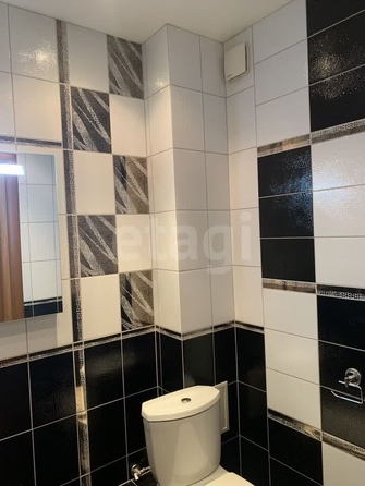 
   Продам 3-комнатную, 72.6 м², Героев Революции ул, 66

. Фото 23.