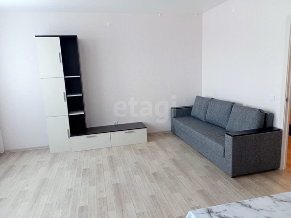 
  Сдается 1-комн. квартира, 38 м², Бородина ул, д. 54
. Фото 4.