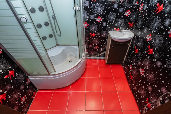
  Продается 2-комн. квартира, 55.7 м², Семьи Шамшиных ул, д. 85
. Фото 10.