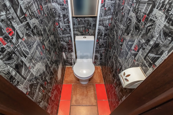 
  Продается 2-комн. квартира, 55.7 м², Семьи Шамшиных ул, д. 85
. Фото 11.