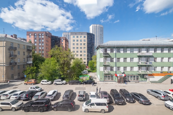 
  Продается 2-комн. квартира, 55.7 м², Семьи Шамшиных ул, д. 85
. Фото 20.