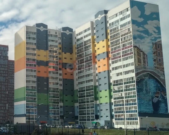 
   Продам 2-комнатную, 70 м², Ясный Берег ул, 4

. Фото 4.