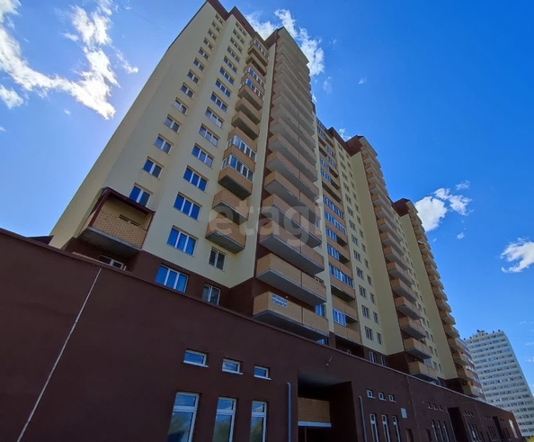 
   Продам 1-комнатную, 40 м², Виктора Уса ул, 1/1

. Фото 3.
