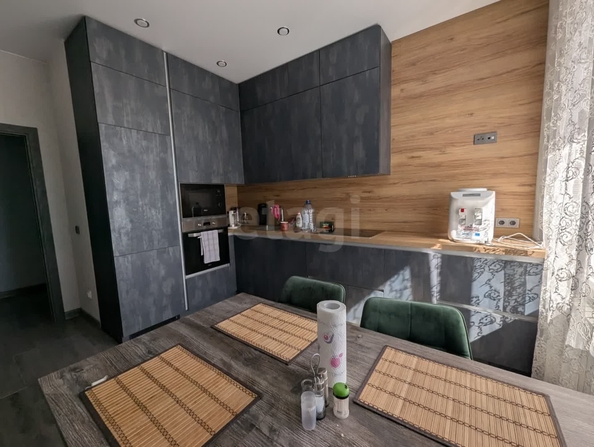 
   Продам 2-комнатную, 58 м², Красный пр-кт, 222/2

. Фото 7.