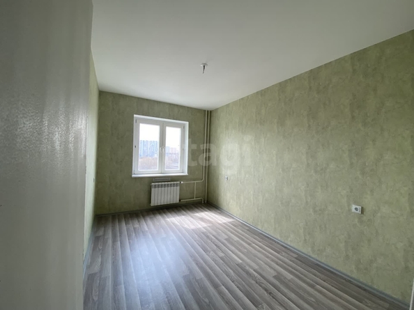 
   Продам 3-комнатную, 72.6 м², Николая Сотникова ул, 36

. Фото 4.