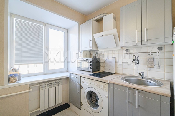 
  Продается 1-комн. квартира, 32 м², Богдана Хмельницкого ул, д. 6
. Фото 7.