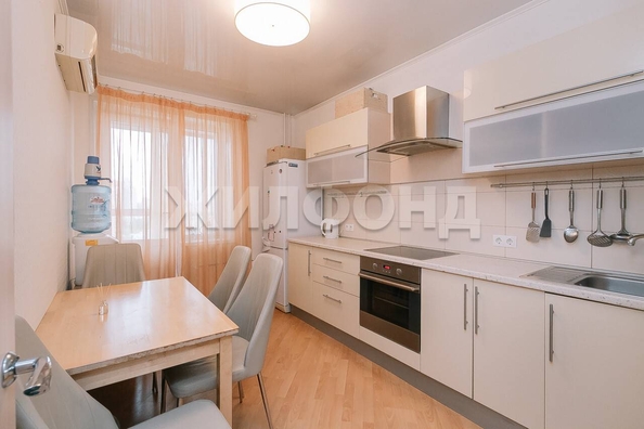 
  Продается 2-комн. квартира, 59.2 м², Красный пр-кт, д. 181
. Фото 5.