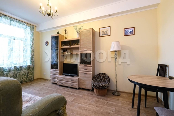
  Продается 2-комн. квартира, 48 м², Свердлова ул, д. 11
. Фото 8.