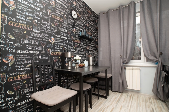 
  Продается 3-комн. квартира, 58.9 м², Полтавская ул, д. 33
. Фото 2.