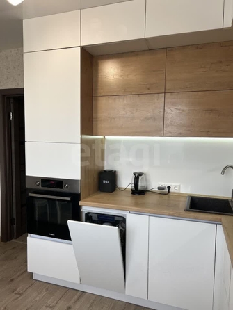 
  Сдается 2-комн. квартира, 65 м², Выборная ул, д. 99/6
. Фото 6.