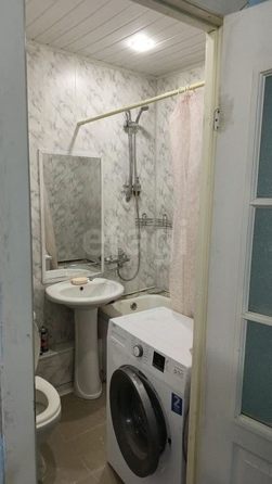
  Сдается 3-комн. квартира, 70 м², Есенина ул, д. 53/1
. Фото 4.