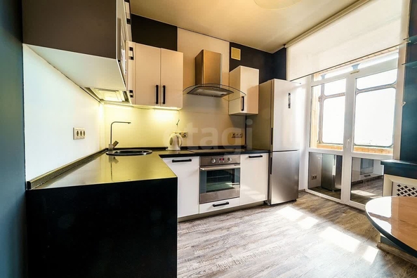 
  Сдается 3-комн. квартира, 80 м², Красный пр-кт, д. 30
. Фото 12.