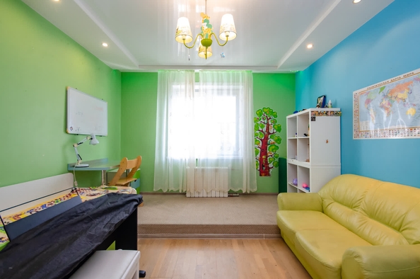 
  Продается 2-комн. квартира, 66 м², Романова ул, д. 60
. Фото 12.