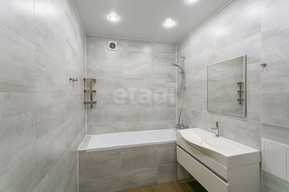 
  Сдается 2-комн. квартира, 69 м², Покрышкина ул, д. 1
. Фото 12.