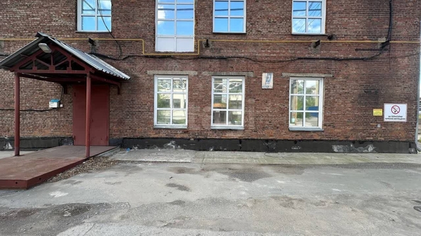 
  Сдается производственное помещение, 400 м², Декабристов ул, д. 275к6
. Фото 5.