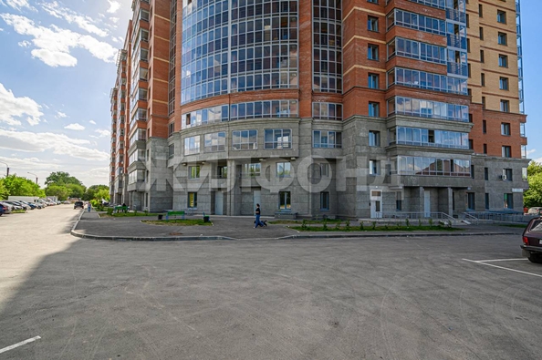 
  Продается 2-комн. квартира, 55.7 м², Есенина ул, д. 67
. Фото 32.