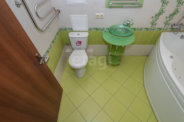 
  Продается 3-комн. квартира, 74.2 м², Героев Труда ул, д. 14
. Фото 4.
