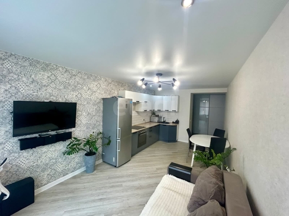
  Продается 2-комн. квартира, 71 м², Владимира Заровного ул, д. 38
. Фото 5.