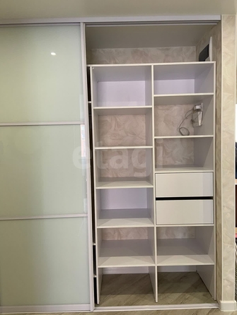 
  Продается 2-комн. квартира, 71 м², Владимира Заровного ул, д. 38
. Фото 15.