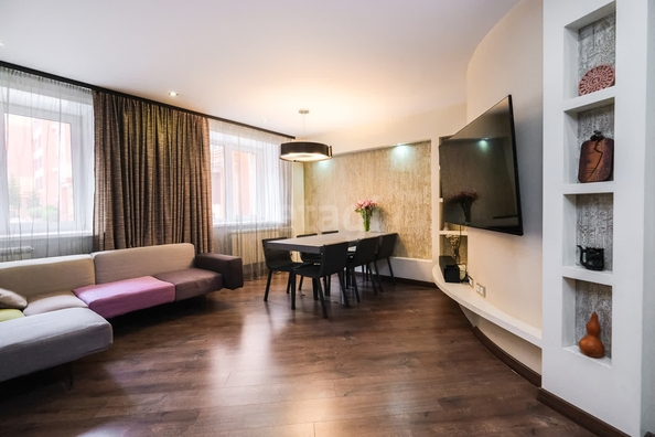 
  Продается 3-комн. квартира, 86.6 м², Холодильная ул, д. 17
. Фото 4.