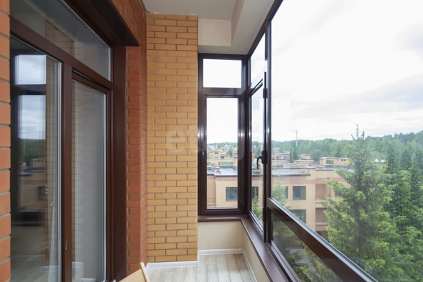 
  Продается 4-комн. квартира, 165 м², Кедровая ул, д. 45
. Фото 27.
