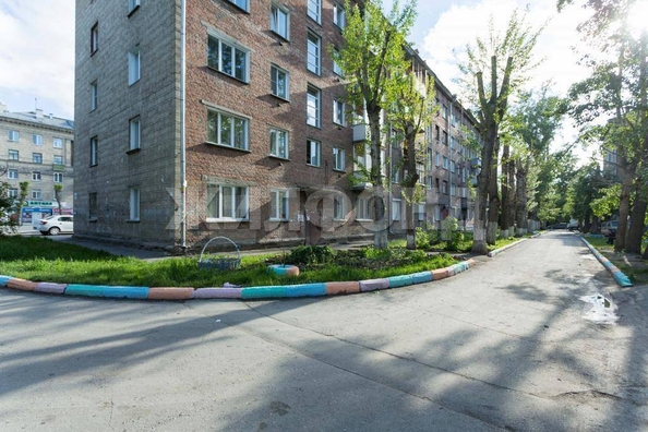 
  Продается 1-комн. квартира, 33.6 м², Титова ул, д. 16
. Фото 2.