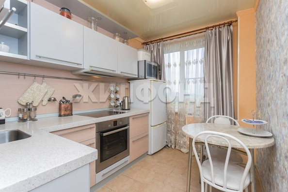 
  Продается 2-комн. квартира, 43.3 м², Переездная ул, д. 64
. Фото 1.