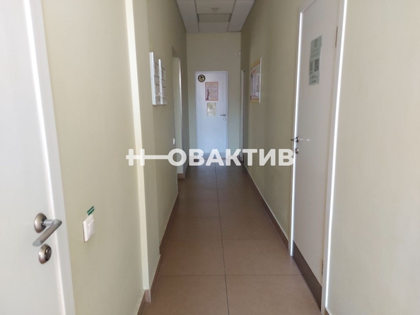 
  Продается универсальное помещение, 605.6 м², Октябрьская ул, д. 18
. Фото 5.