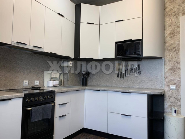 
  Продается 2-комн. квартира, 53 м², Зеленая ул, д. 27
. Фото 8.