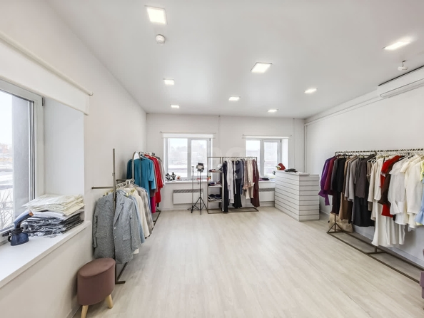 
  Сдается универсальное помещение, 26.8 м², БЦ БЦ Орджоникидзе , 40
. Фото 2.