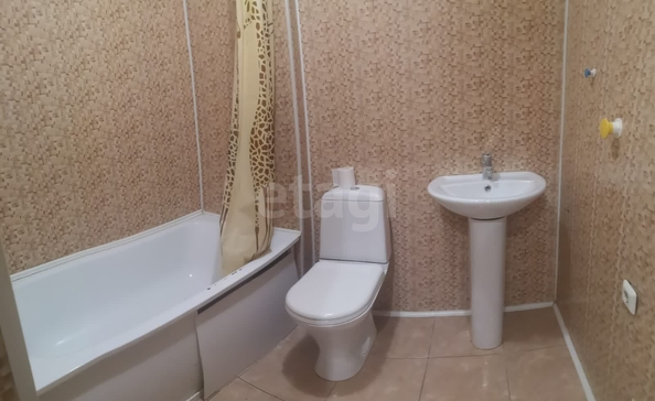 
  Продается 2-комн. квартира, 73.5 м², Дуси Ковальчук ул, д. 250
. Фото 1.