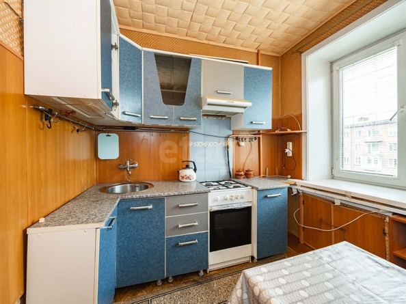 
  Продается 2-комн. квартира, 42 м², Семьи Шамшиных ул, д. 83
. Фото 3.