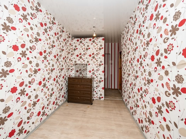
  Продается 2-комн. квартира, 42 м², Семьи Шамшиных ул, д. 83
. Фото 9.
