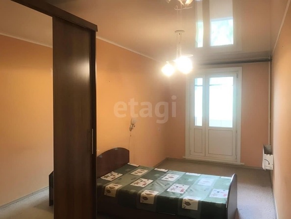
  Продается 3-комн. квартира, 60 м², Петухова ул, д. 122
. Фото 9.