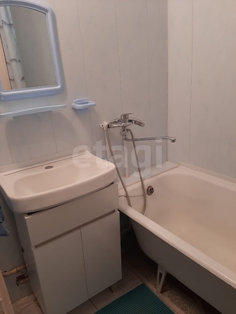 
  Сдается 3-комн. квартира, 63 м², 7-й микрорайон, д. 20
. Фото 13.