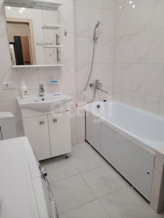 
  Сдается 1-комн. квартира, 45 м², Дмитрия Шамшурина ул, д. 29
. Фото 7.
