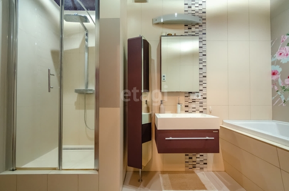
  Продается 3-комн. квартира, 90.4 м², Некрасова ул, д. 35
. Фото 9.