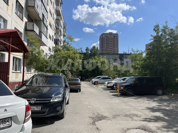 
  Продается 3-комн. квартира, 59.7 м², Крылова ул, д. 45
. Фото 9.