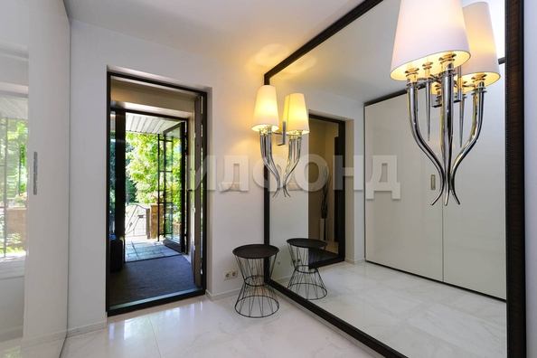 
  Продается 4-комн. квартира, 224.3 м², Кедровая ул, д. 43/4
. Фото 4.