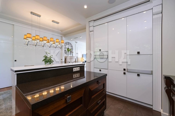 
  Продается 4-комн. квартира, 224.3 м², Кедровая ул, д. 43/4
. Фото 30.