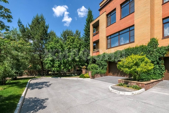 
  Продается 4-комн. квартира, 224.3 м², Кедровая ул, д. 43/4
. Фото 63.