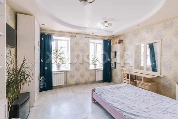 
  Продается дом, 398 м², Новосибирск
. Фото 2.