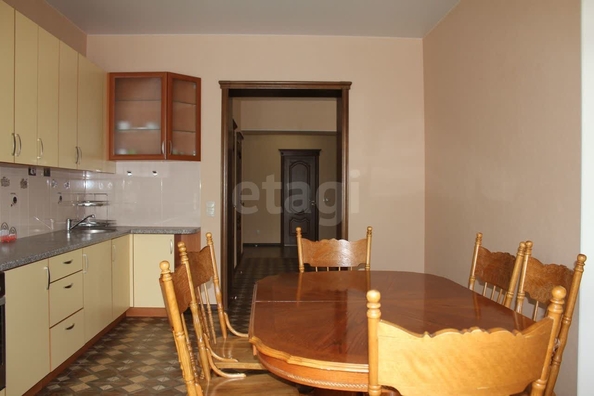 
  Сдается 3-комн. квартира, 110 м², Максима Горького ул, д. 85
. Фото 12.