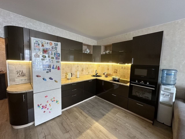 
  Продается 2-комн. квартира, 76 м², Татьяны Снежиной ул, д. 49
. Фото 1.