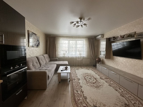 
  Продается 2-комн. квартира, 76 м², Татьяны Снежиной ул, д. 49
. Фото 2.