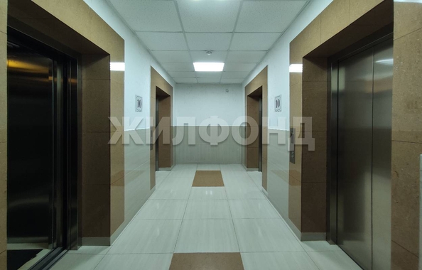 
  Продается 1-комн. квартира, 39.5 м², Райсовета пл, д. 8
. Фото 34.