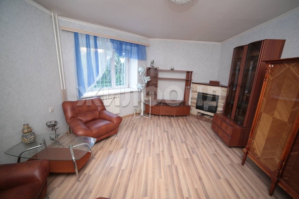 
  Продается 1-комн. квартира, 39.1 м², 25 лет Октября ул, д. 8
. Фото 2.