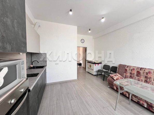 
  Продается 2-комн. квартира, 76.8 м², Беловежская ул, д. 6/1
. Фото 7.