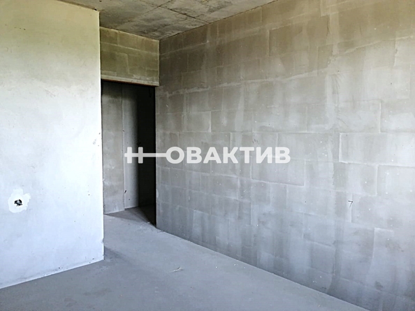 
  Продается 3-комн. квартира, 74.2 м², Виктора Уса ул, д. 1/1
. Фото 5.